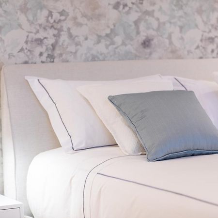 Seven Luxury Suites Tirana Buitenkant foto