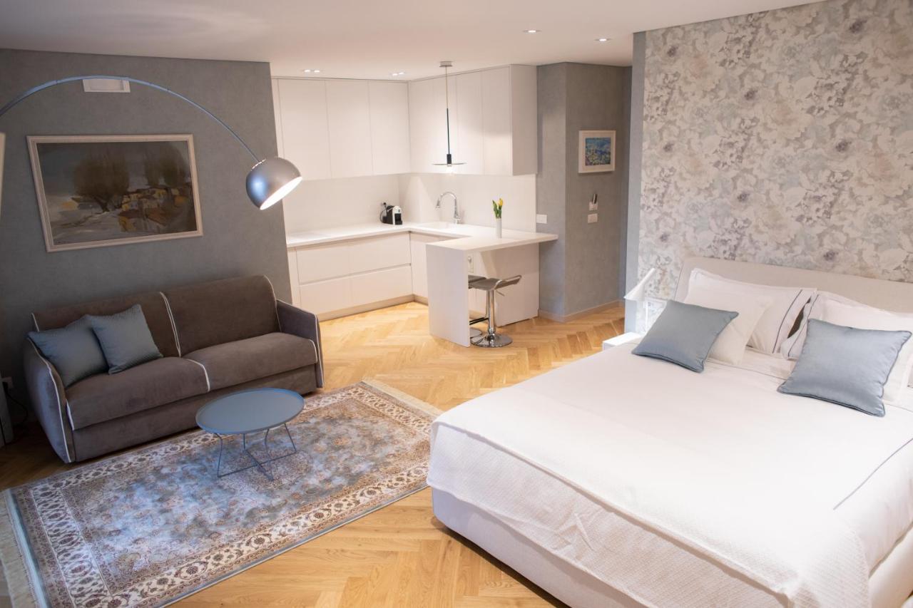 Seven Luxury Suites Tirana Buitenkant foto