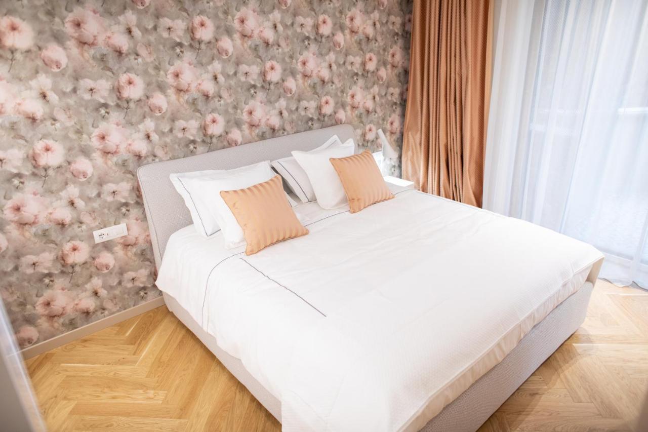 Seven Luxury Suites Tirana Buitenkant foto