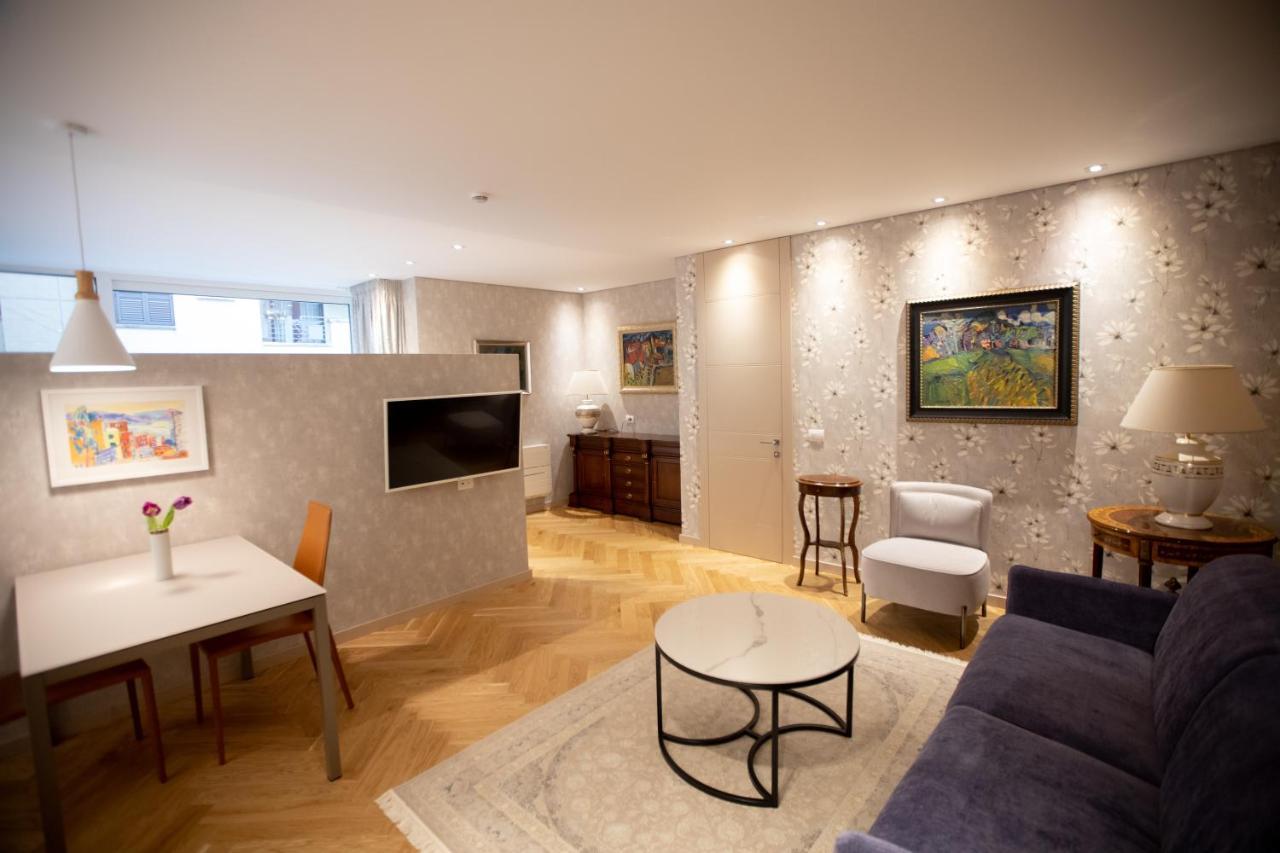 Seven Luxury Suites Tirana Buitenkant foto