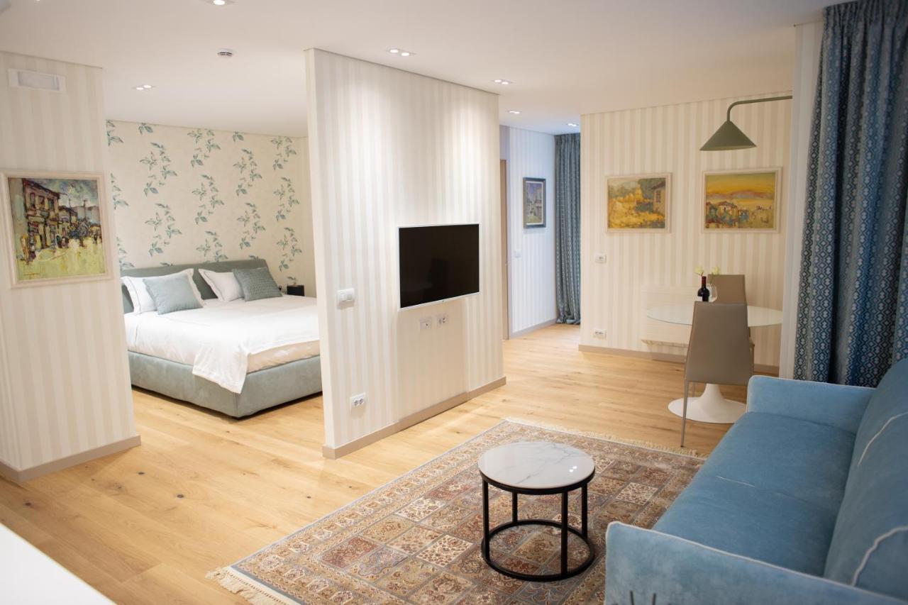 Seven Luxury Suites Tirana Buitenkant foto