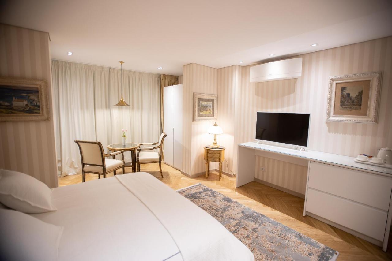 Seven Luxury Suites Tirana Buitenkant foto