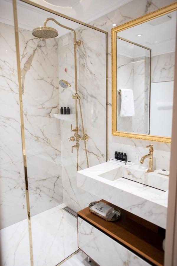 Seven Luxury Suites Tirana Buitenkant foto